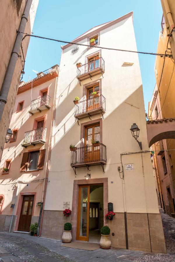 Bosa Queen House Exterior foto
